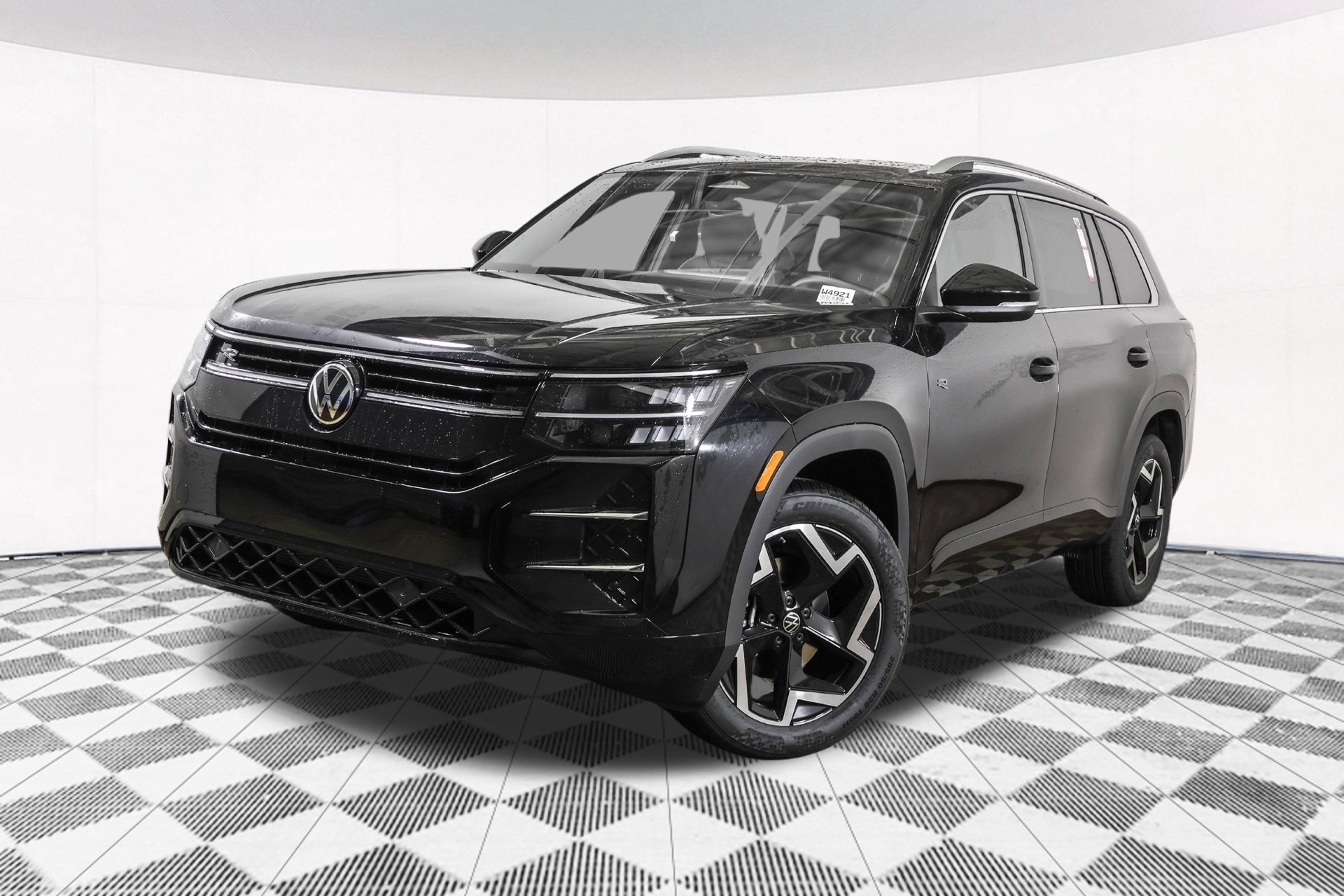 New 2027 Volkswagen Atlas SEL R-Line AWD/4WD image 2
