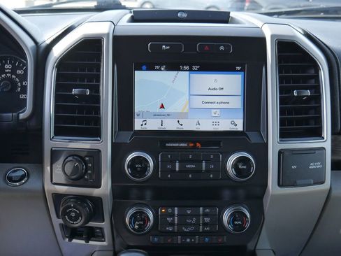 Used 2019 Ford F150 Lariat w/ Equipment Group 502A Luxury image 50