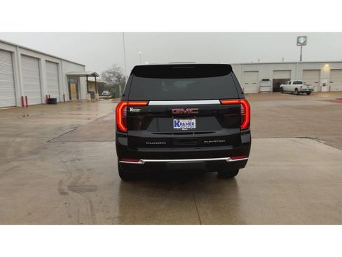New 2026 GMC Yukon XL Elevation image 7