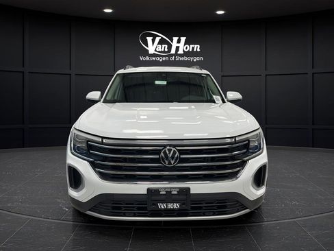 Used 2024 Volkswagen Atlas SE AWD/4WD image 8