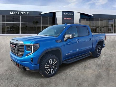 Used 2024 GMC Sierra 1500 AT4 w/ AT4 Preferred Package image 2