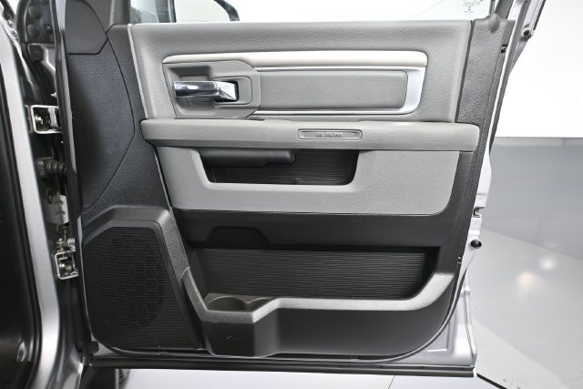 Used 2019 RAM 1500 Warlock AWD/4WD image 34