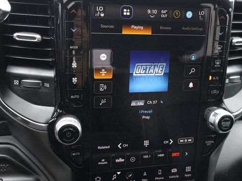 Used 2022 RAM 2500 Laramie AWD/4WD image 16