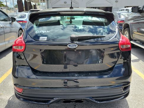 Used 2016 Ford Focus ST image 5