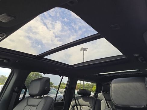 New 2025 Jeep Wagoneer Series III w/ Quick Order Package 25C Super image 11