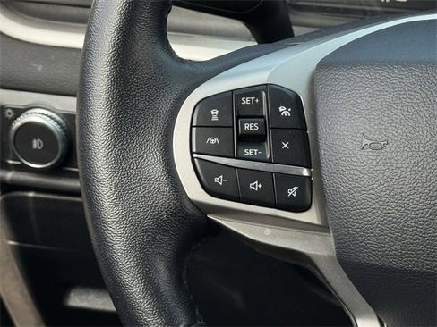 Used 2021 Ford Explorer XLT w/ Equipment Group 202A image 13