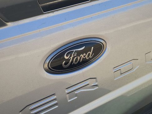 Used 2024 Ford F250 Lariat w/ Black Appearance Package image 30