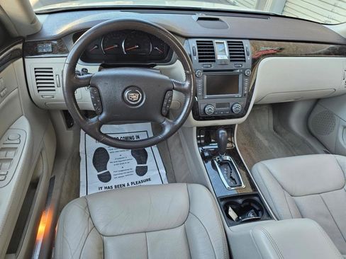 Used 2008 Cadillac DTS w/ Sun And Navigation Package image 15