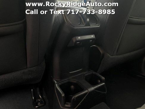 Used 2022 Jeep Wrangler Unlimited Sport image 29