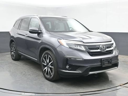Used 2019 Honda Pilot Touring image 2