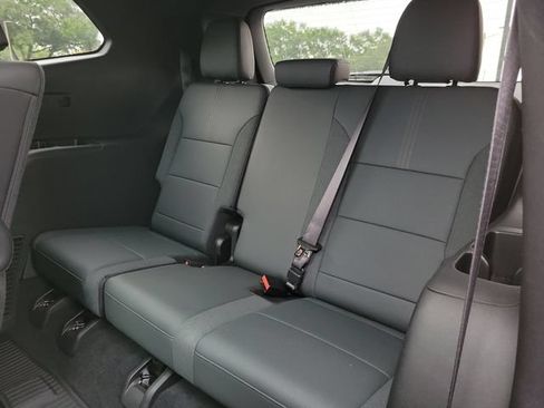 Used 2025 GMC Acadia AT4 w/ LPO, Floor Liner Package AWD/4WD image 25
