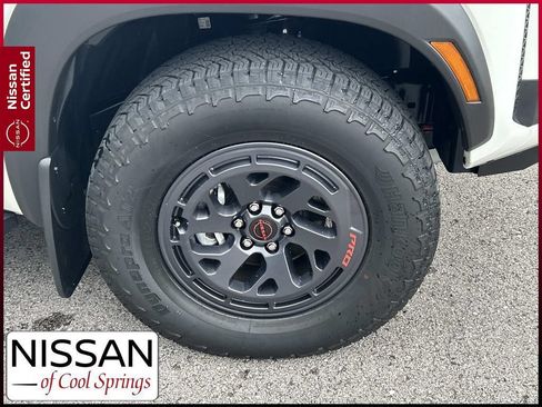 Certified 2025 Nissan Frontier PRO-4X AWD/4WD image 9