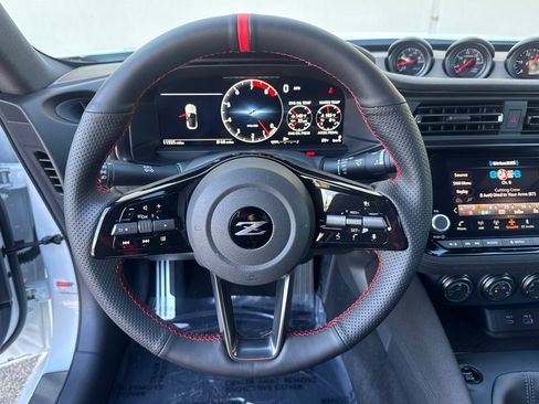 Used 2024 Nissan Z Sport w/ Floor Mat Package image 13