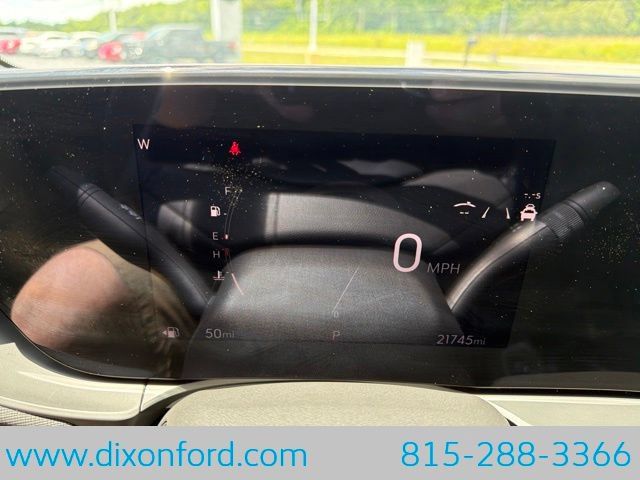 Used 2025 Buick Envista Sport Touring w/ Convenience I Package FWD image 17