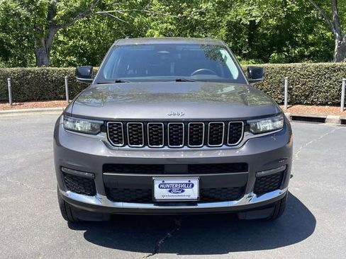 Used 2022 Jeep Grand Cherokee L Limited AWD/4WD image 2