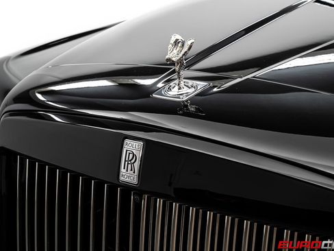 Used 2023 Rolls-Royce Cullinan w/ Cullinan Package AWD/4WD image 11