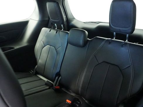 New 2026 Chrysler Voyager LX image 25