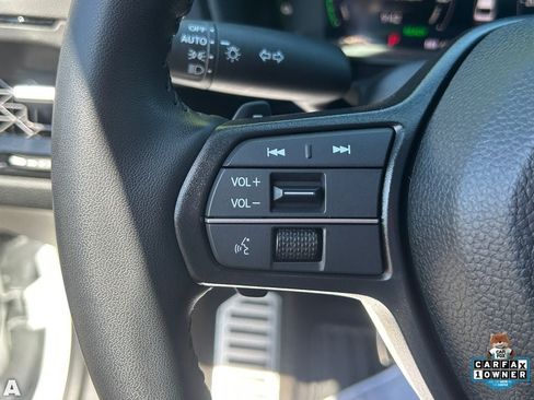 Used 2025 Honda Accord Sport image 29