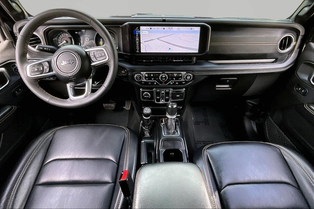 Used 2024 Jeep Wrangler Unlimited Sahara w/ Technology Group AWD/4WD image 9