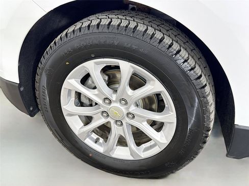 Used 2018 Chevrolet Equinox LT FWD image 31