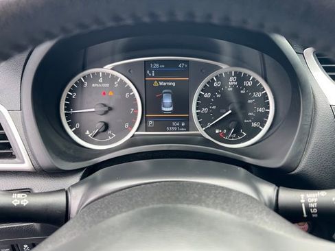 Used 2019 Nissan Sentra SR w/ Premium Package (SR) image 20