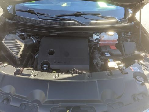 Used 2022 Chevrolet Traverse High Country AWD/4WD image 47