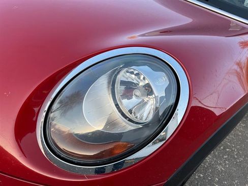 Used 2015 MINI Cooper 4-Door Hardtop image 22