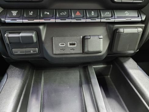 Used 2021 Chevrolet Silverado 2500 High Country w/ Z71 Off-Road Package image 53