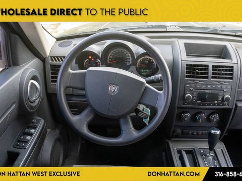 Used 2007 Dodge Nitro SXT RWD image 5
