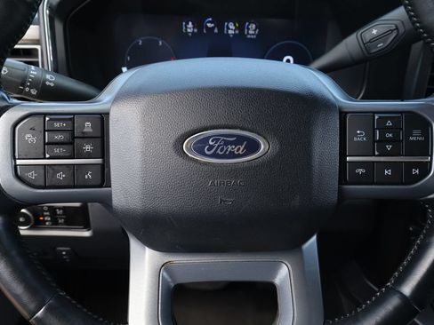 Used 2024 Ford F250 Lariat w/ Lariat Ultimate Package AWD/4WD image 18