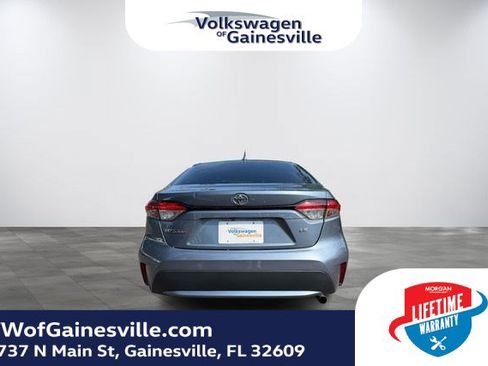 Used 2020 Toyota Corolla LE FWD image 5