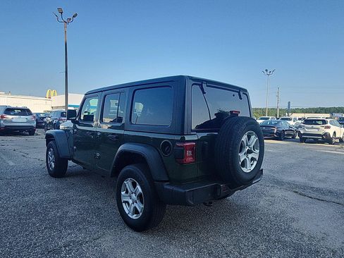 Used 2021 Jeep Wrangler Unlimited Sport AWD/4WD image 3