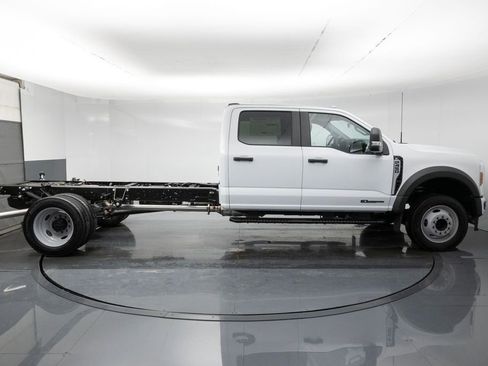 New 2026 Ford F450 XL w/ XL Chrome Package image 8