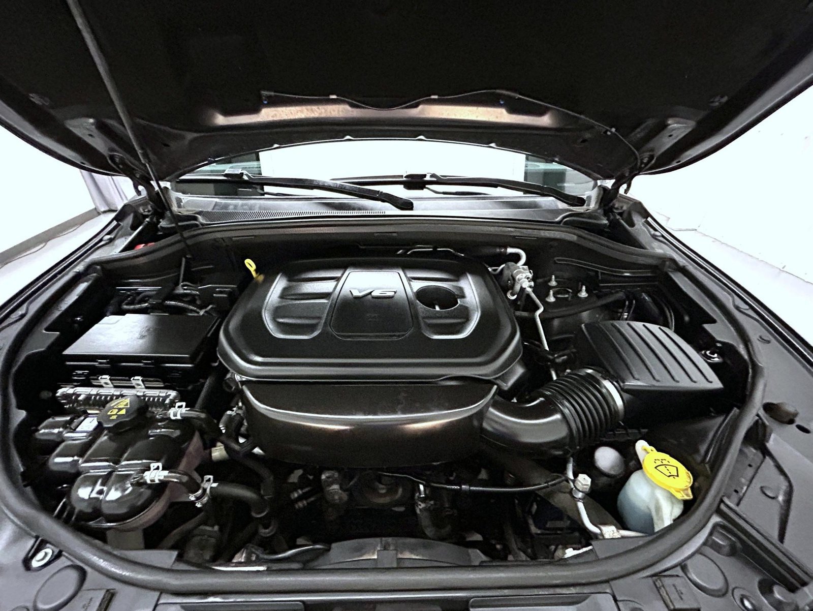 Used 2018 Dodge Durango GT AWD/4WD image 25