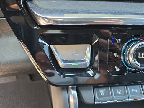 New 2025 GMC Sierra 3500 Denali w/ Denali Reserve Package image 28