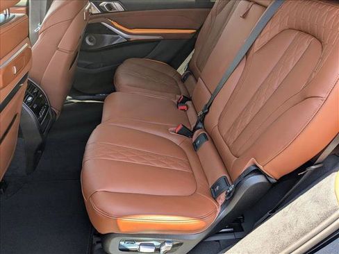 Used 2026 BMW X7 M60i image 15