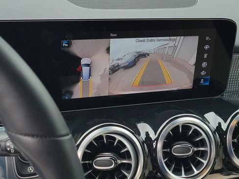 Certified 2023 Mercedes-Benz GLB 250 GLB 250 image 34