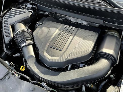 Used 2025 GMC Acadia Elevation image 31