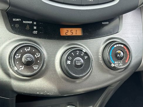 Used 2011 Toyota RAV4 2WD w/ Upgrade Value Pkg image 21