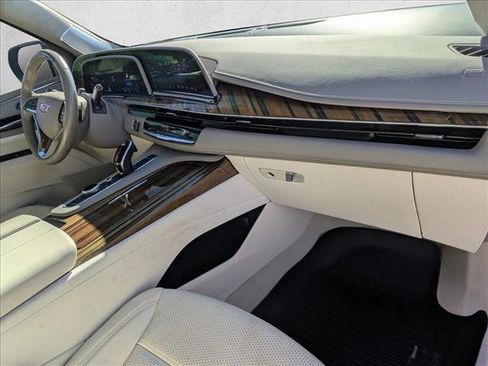 Used 2021 Cadillac Escalade ESV Sport Platinum image 30