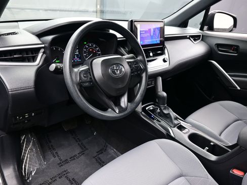 Used 2024 Toyota Corolla Cross S image 13