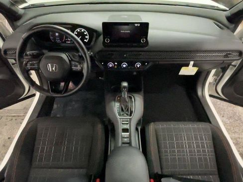 Certified 2024 Honda HR-V Sport image 28