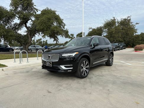 Used 2025 Volvo XC90 B6 Plus w/ Protection Package Premier image 2