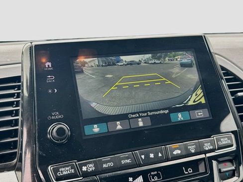 Used 2023 Honda Odyssey Touring image 14