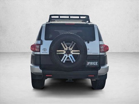 Used 2007 Toyota FJ Cruiser image 6