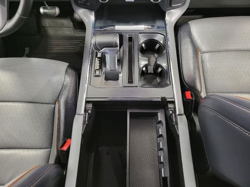 Used 2025 Ford F150 Lariat w/ Equipment Group 501A Mid AWD/4WD image 18