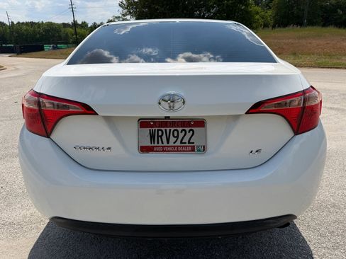 Used 2018 Toyota Corolla LE FWD image 4