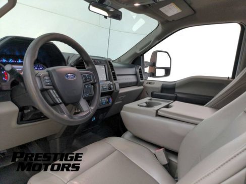 Used 2019 Ford F250 XL w/ Power Equipment Group AWD/4WD image 13