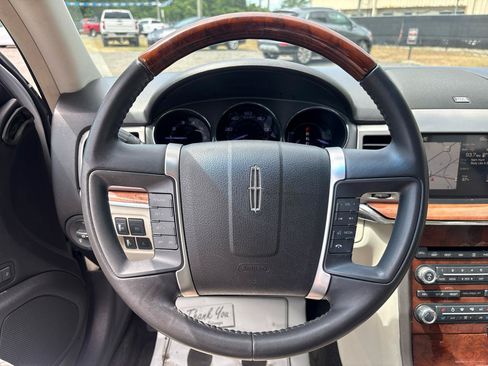 Used 2012 Lincoln MKZ FWD image 10