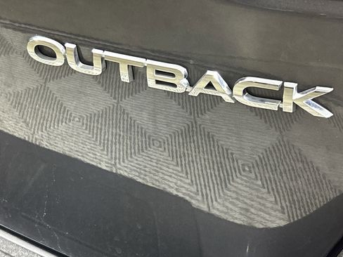 Used 2020 Subaru Outback Limited w/ Popular Package #2 AWD/4WD image 7